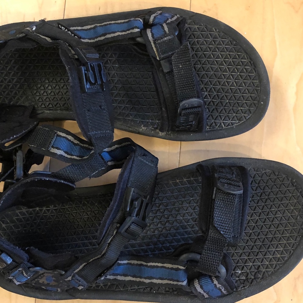 Mens Teva Sandals Size 9